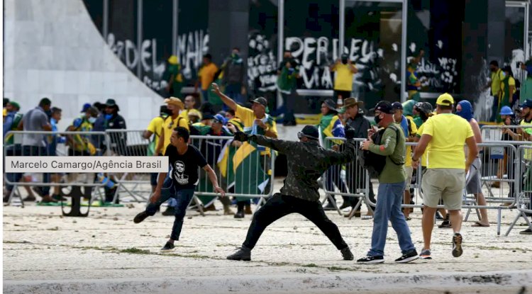 Para psicanalistas, ataque do 8/1 foi movido por revolução imaginária