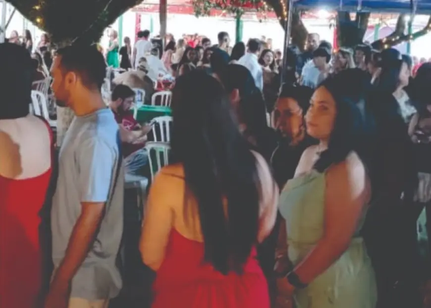 Multidão participa de festa natalina de universitários em Pedro Juan Caballero