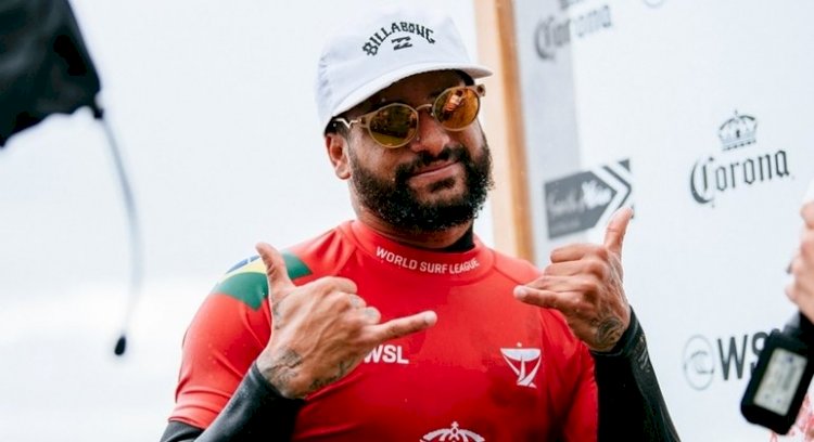 WSL: Italo Ferreira avança mais uma etapa e fará final brasileira com Filipe Toledo