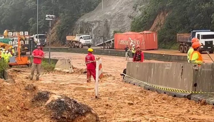 Resgates na BR-376 entram no 4º dia; 11 veículos já foram retirados