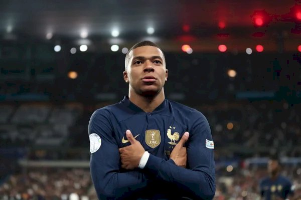 Multa? Mbappé nega entrevistas e afirma: “Disse que pagaria sozinho”