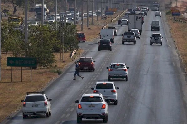 Carnaval: PRF registra queda histórica de 23% nas mortes em rodovias