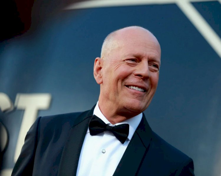 Bruce Willis não reconhece mais a mãe e tem comportamento agressivo