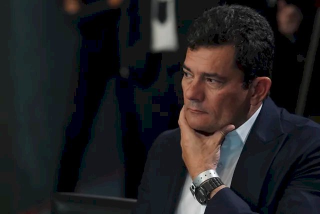 Moro agradece a policiais após operação da PF contra ataques a ele