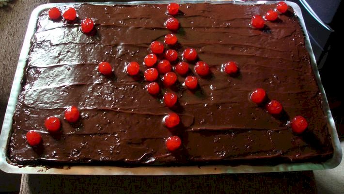 RECHEIO E COBERTURA DE CHOCOLATE PARA BOLOS E TORTAS