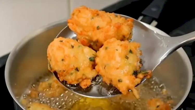 Receita de Bolinho de Arroz Frito