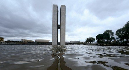 Câmara escolhe FGV para organizar concurso com 140 vagas e salário inicial de R$ 26 mil; veja detalhes