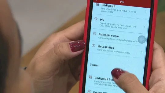 Quatro em cada dez brasileiros já sofreram alguma tentativa de golpe com PIX, diz pesquisa