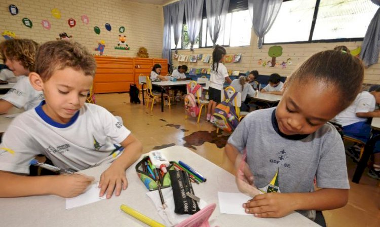 Unicef: analfabetismo em crianças brasileiras dobra durante a pandemia