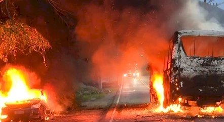 Polícias Civil e Militar fazem operação contra organização que incendiou 35 ônibus no Rio