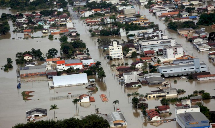 Vítimas de chuvas em SC e no PR têm novos prazos para pagar dívidas