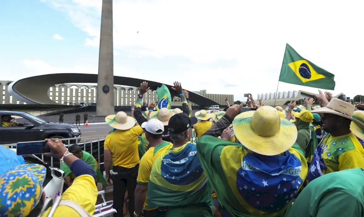 Forças Armadas têm responsabilidade política por 8/1, diz pesquisador