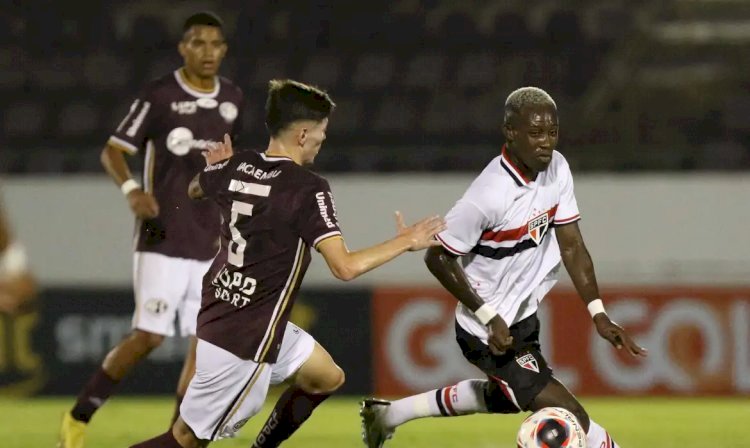 São Paulo vence Ferroviária e mantém vivo sonho do penta na Copinha