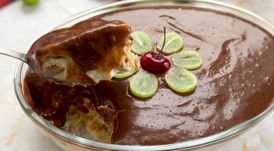 Torta de bolacha com chocolate fácil