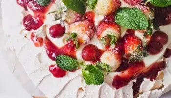 Pavlova de morango