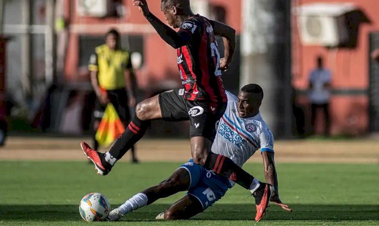 Vitória faz 3 a 2 de virada sobre Bahia em 1º jogo da final do Baianão