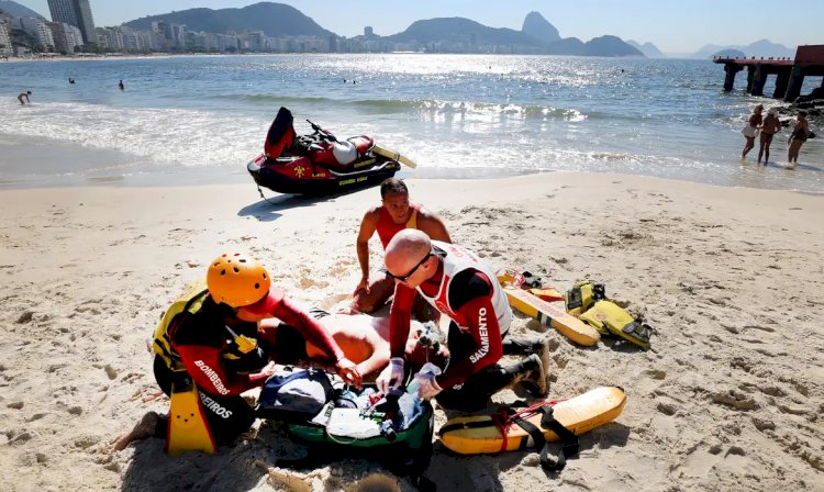 Bombeiros garantem segurança do público no show de Madonna no Rio