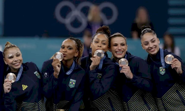 Equipe feminina conquista bronze na ginástica artística em Paris