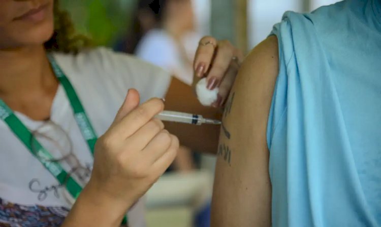 Centro detecta aumento na taxa de positividade para covid no Rio