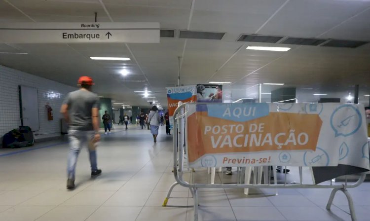 Saúde nega desabastecimento generalizado de vacinas no Brasil