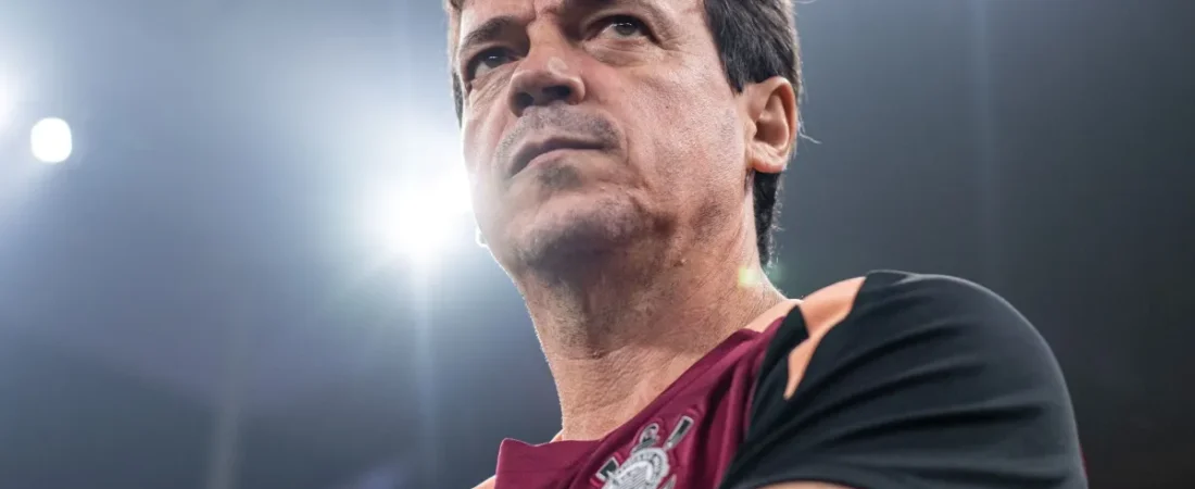 Capitães do Corinthians pedem permanência de Fernando Diniz após nova derrota no Brasileirão
