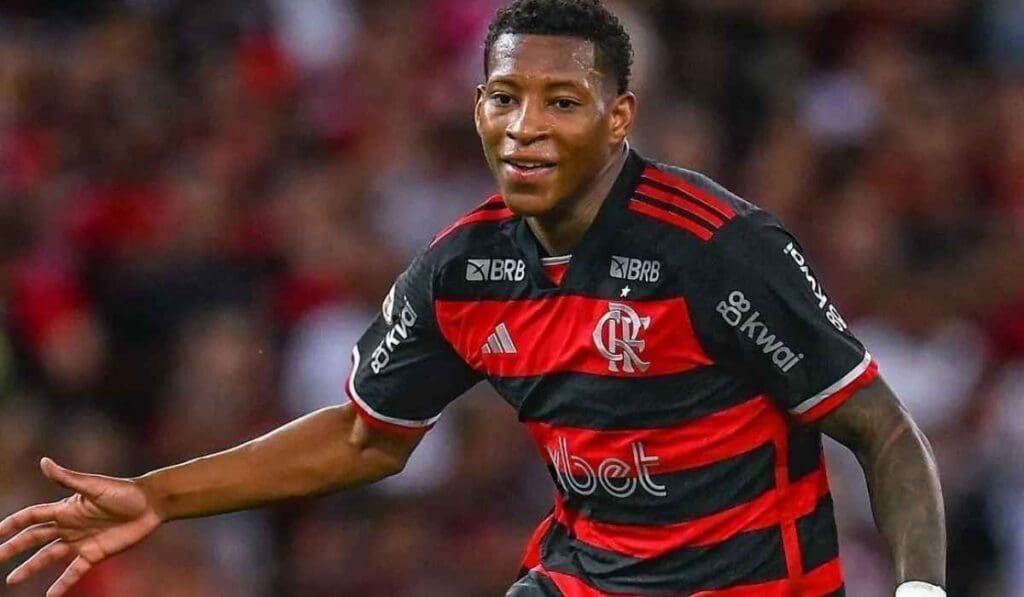 Flamengo alcança número recorde de convocados e Data Fifa altera rotina do clube