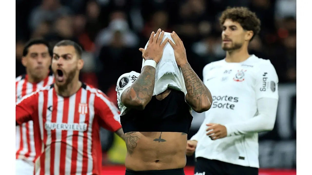Corinthians é eliminado da Libertadores após drama nos pênaltis contra o Estudiantes