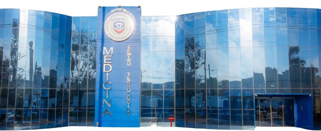 Medicina no Paraguai: sua história na Medicina começa com um “sim”, matrículas abertas