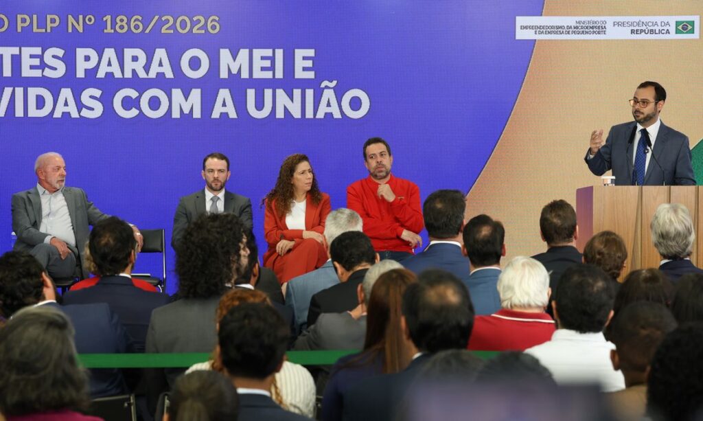 Nova lei amplia limite para microempreendedores e prevê perdão de dívidas